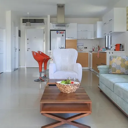 Stylish & Cosy With Private Pool *